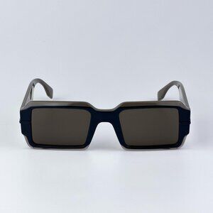 Fendi FENDIGRAPHY FE40073U 50E  Women NEW AUTHENTIC Sunglasses Rectangle Brown